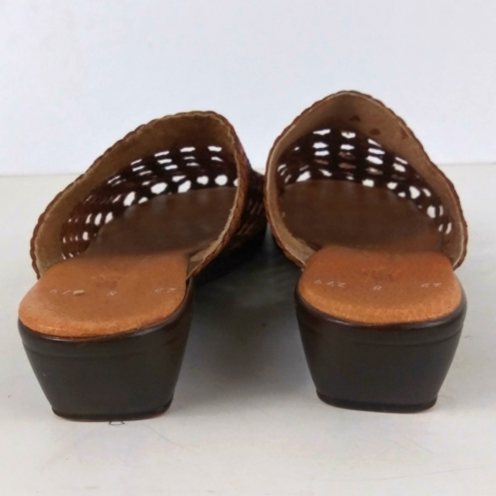 Aztec brown tan woven sandals women size 8 - Picture 7 of 8